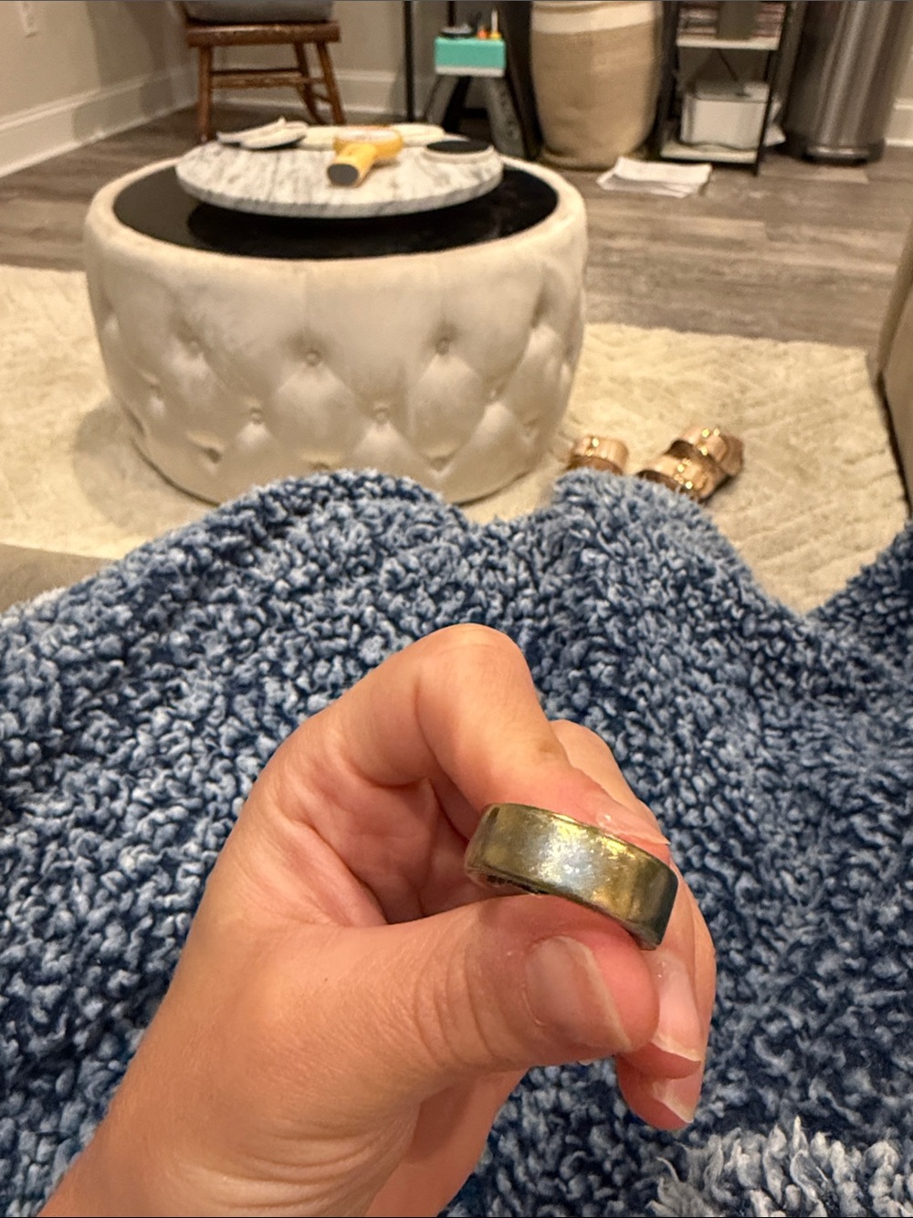 Gold Oura Ring - Gen 4 - Picture 4 of 4